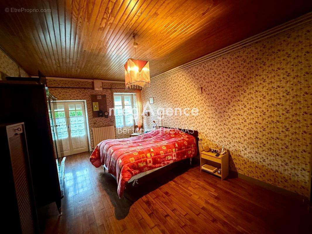 Maison à SAINT-SAUVEUR-DES-LANDES