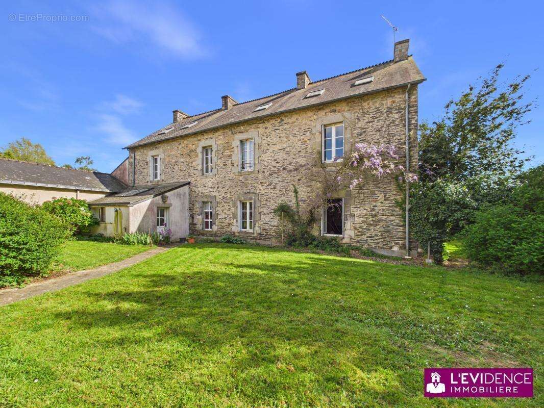 Photo 4 - Maison à SAINT-JACUT-LES-PINS