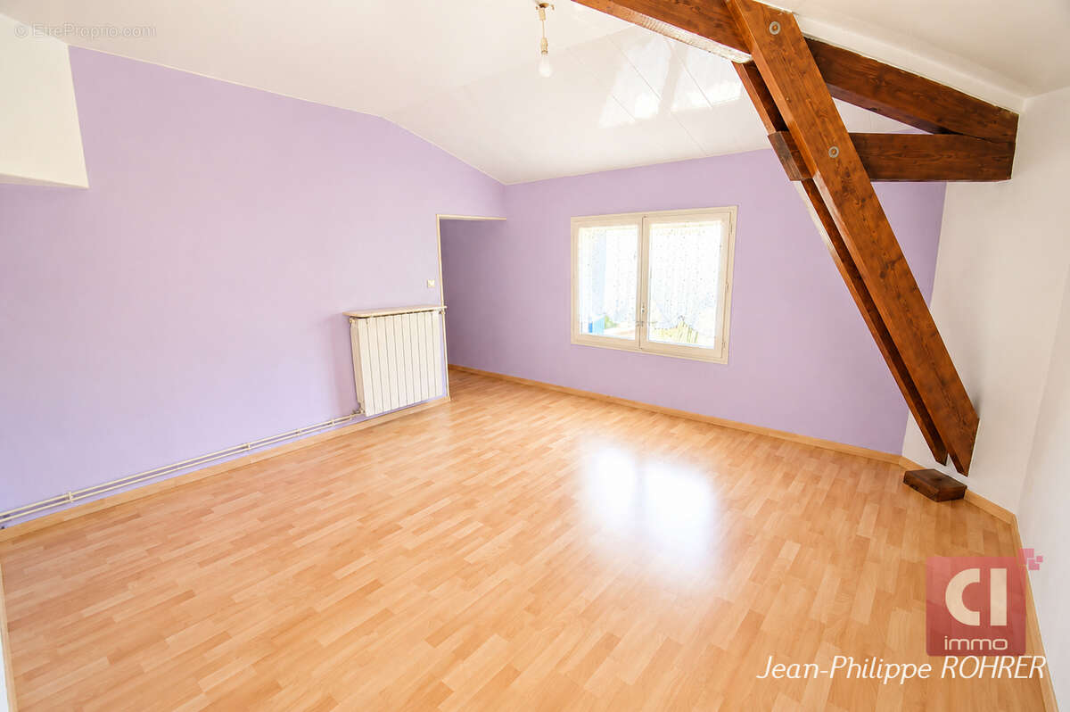 Maison à BESSE-SUR-ISSOLE