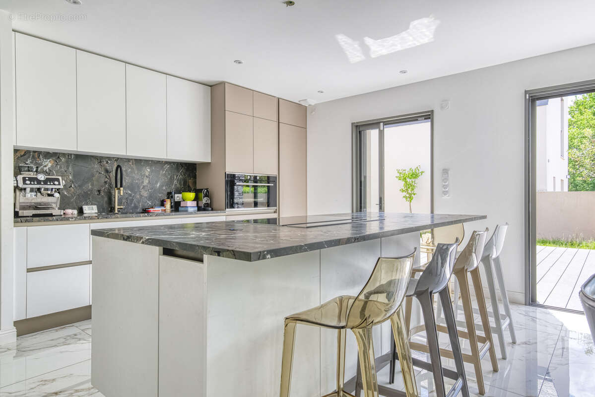 Maison à BOUCHEMAINE