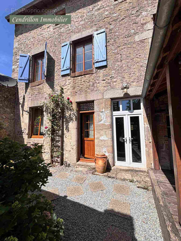 Maison à SAINT-DIZIER-LEYRENNE