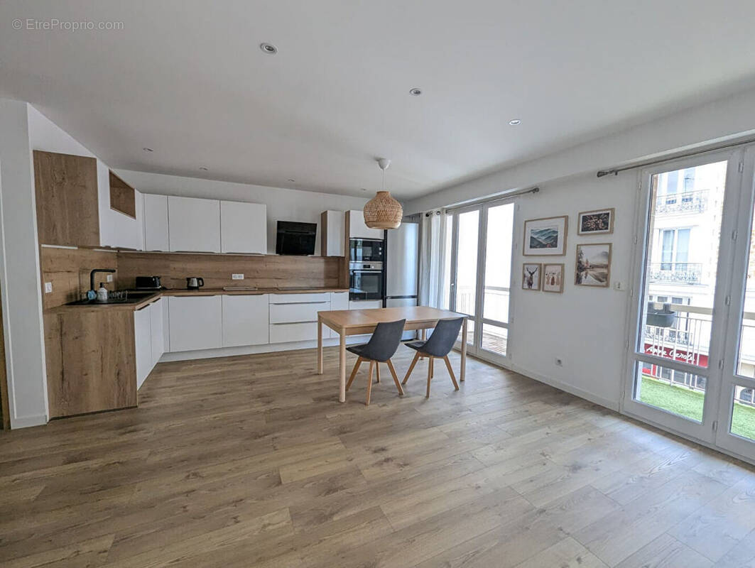 Appartement à FONTENAY-SOUS-BOIS