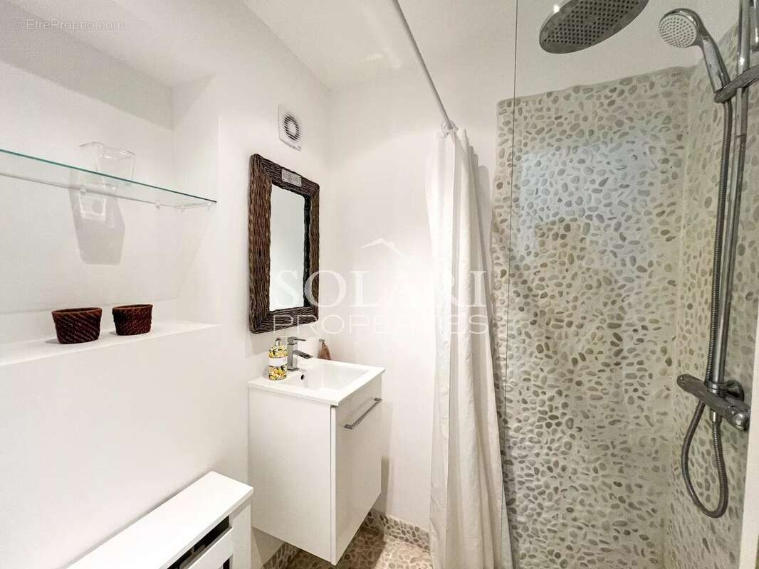 Maison à THEOULE-SUR-MER