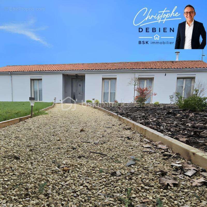 Maison à VENDRENNES