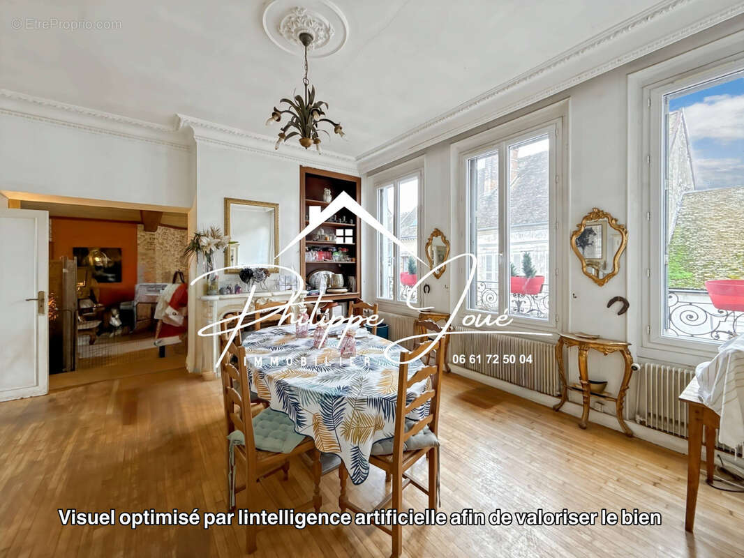 Maison à VILLENEUVE-L'ARCHEVEQUE