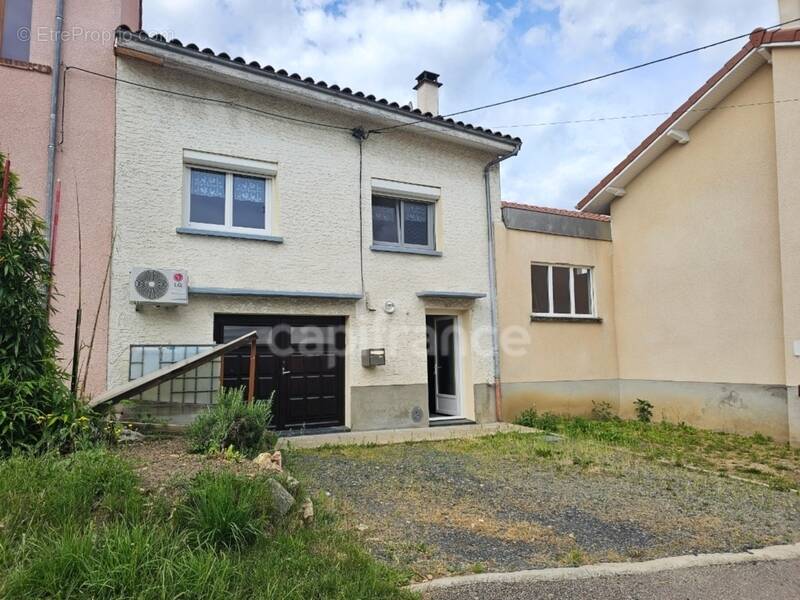 Maison à PANISSIERES