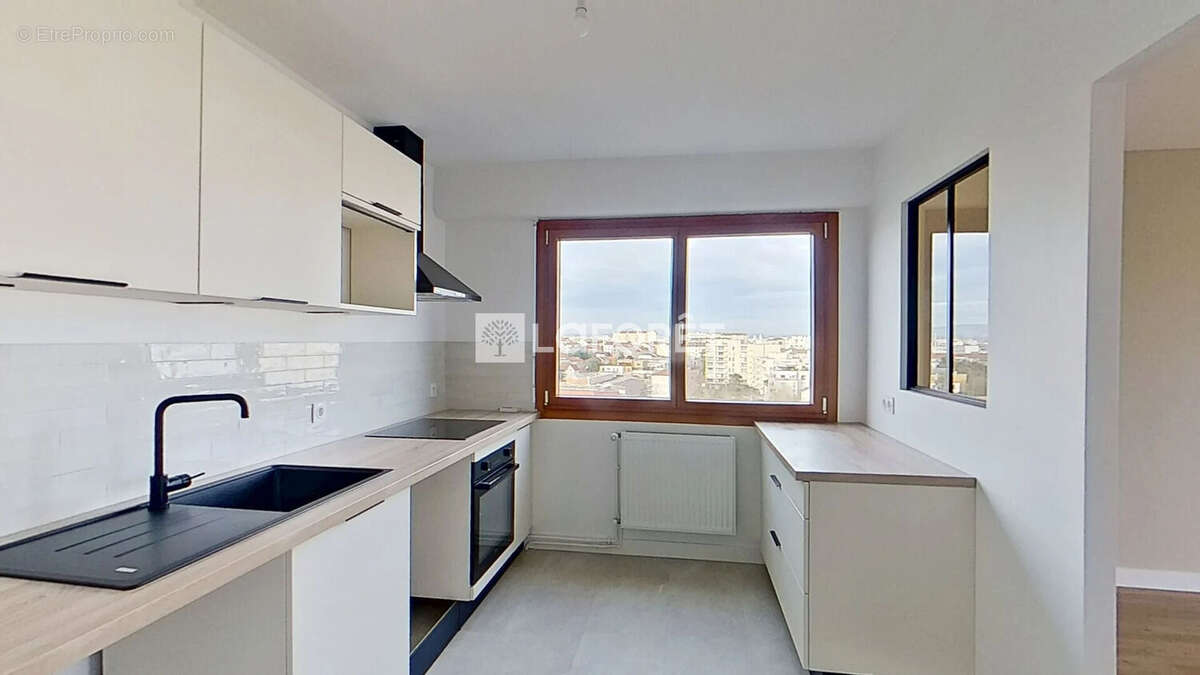 Appartement à LYON-8E