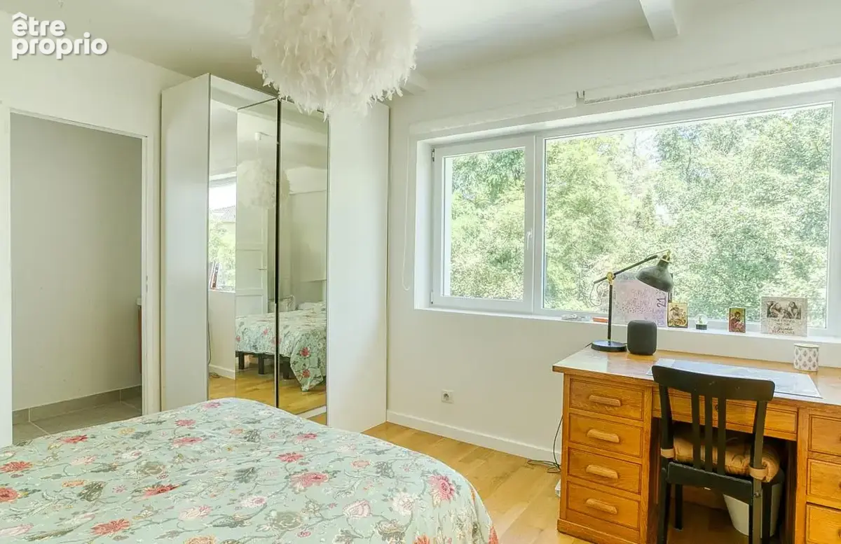 Maison 175 m² à Charbonnieres-Les-Bains  - photo 19