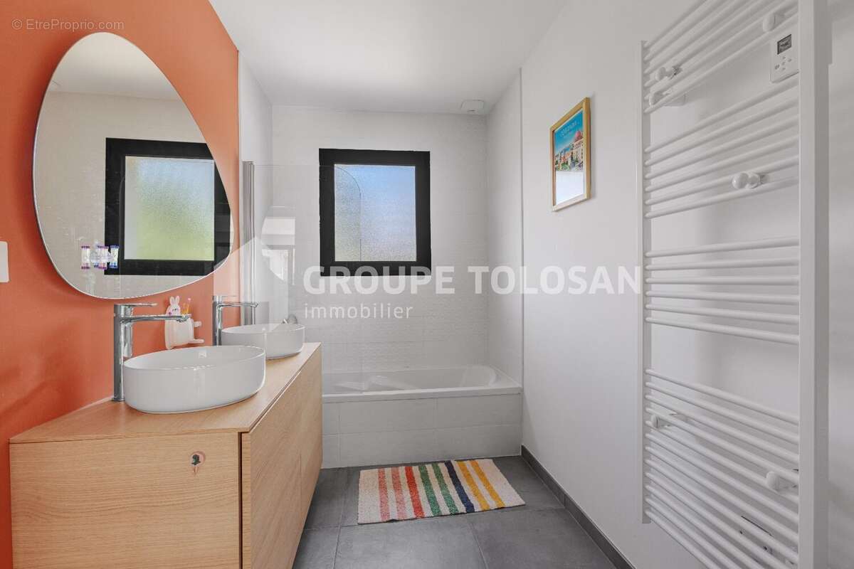 Secteur bourg saint bernard - photo 7