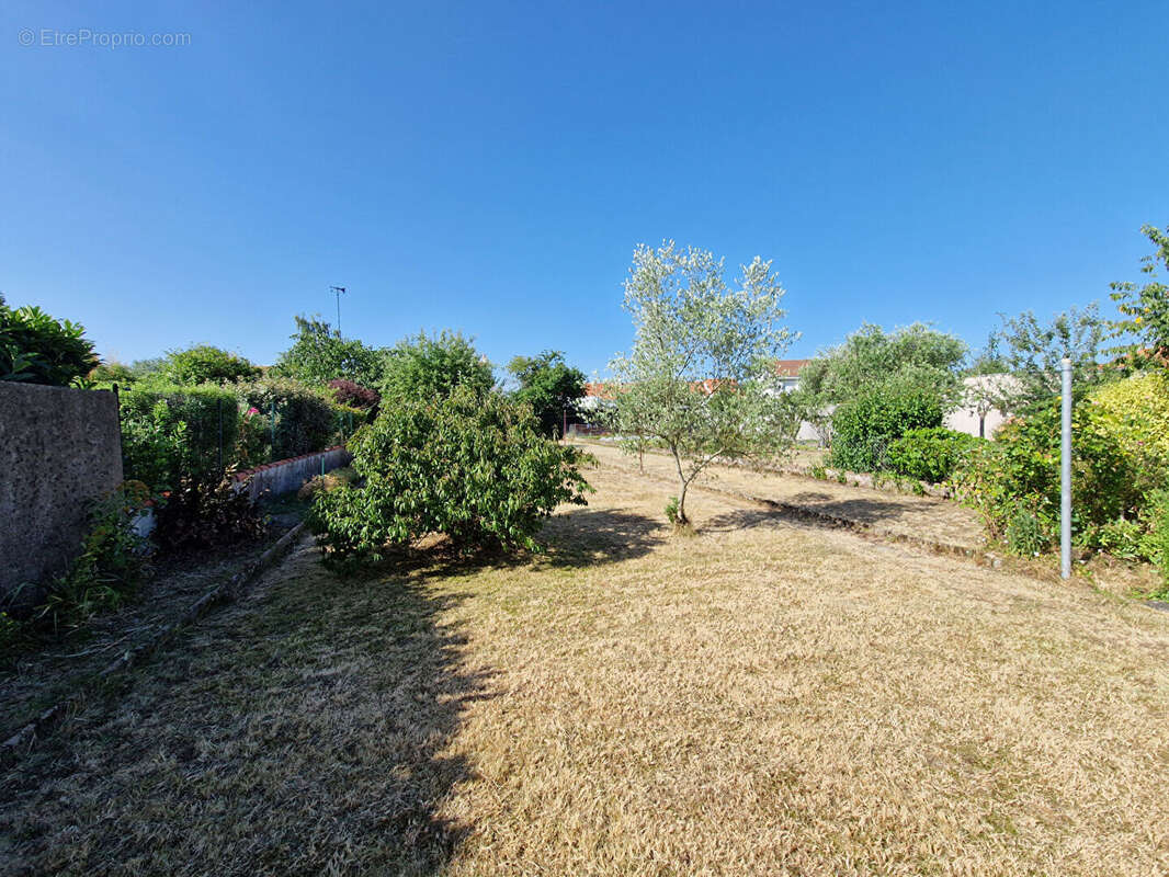 Maison à SAINT-SEBASTIEN-SUR-LOIRE