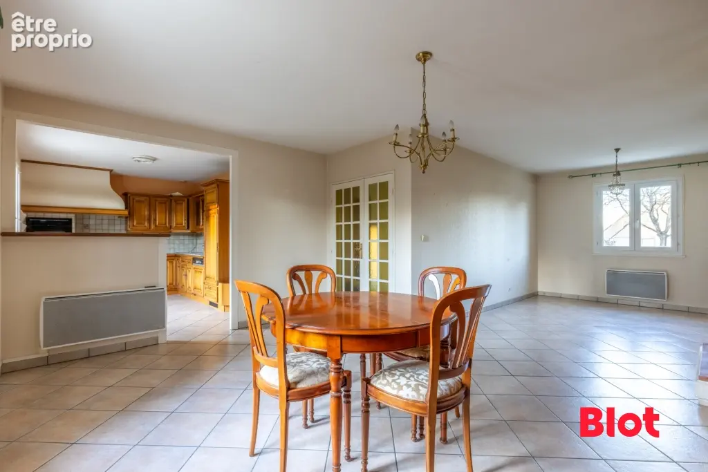 Maison 6 pièces 122 m² à vendre à Saint-Erblon (35230) - photo 4