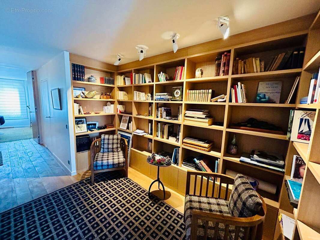 Appartement à MARSEILLE-7E