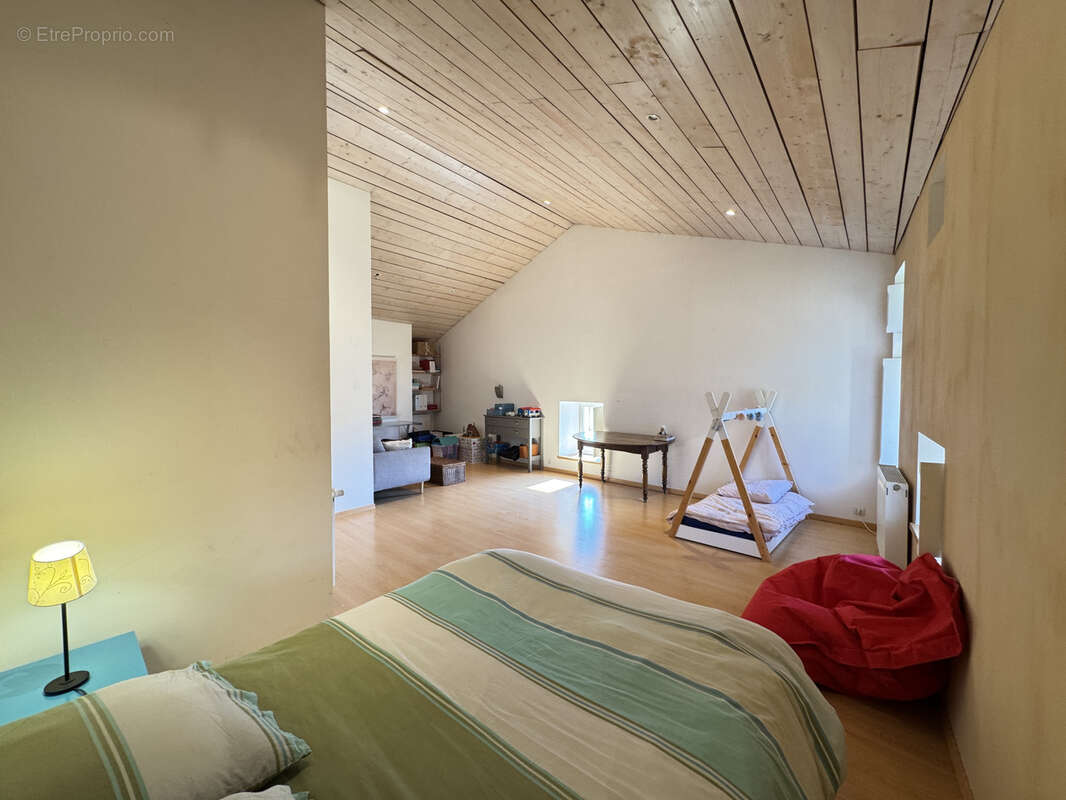 Maison à ROMANS-SUR-ISERE