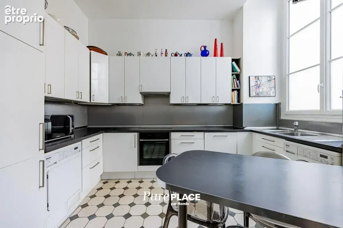 Appartement T5 de 157 m² à Paris 75116, Avenue Victor Hugo - photo 9