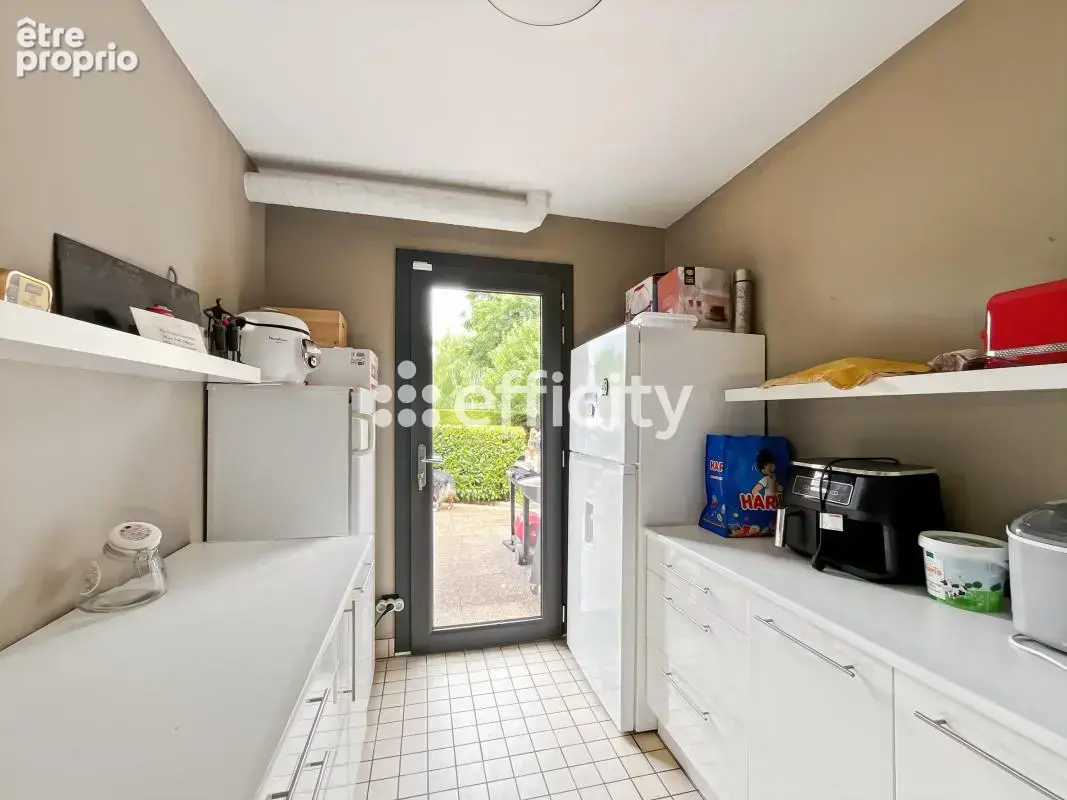 Maison 9 pièces 205 m² à vendre à Puy-Guillaume (63290) - photo 12