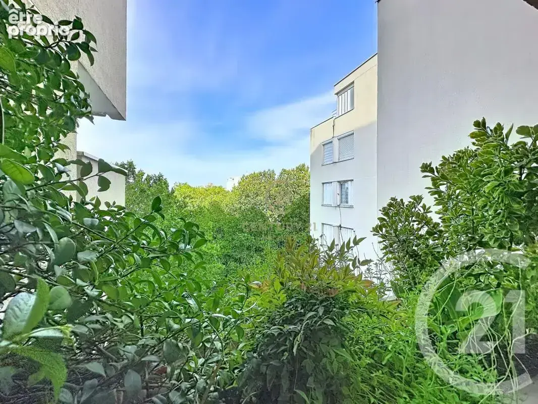 Appartement 62 m² à Vaulx-En-Velin  - photo 15