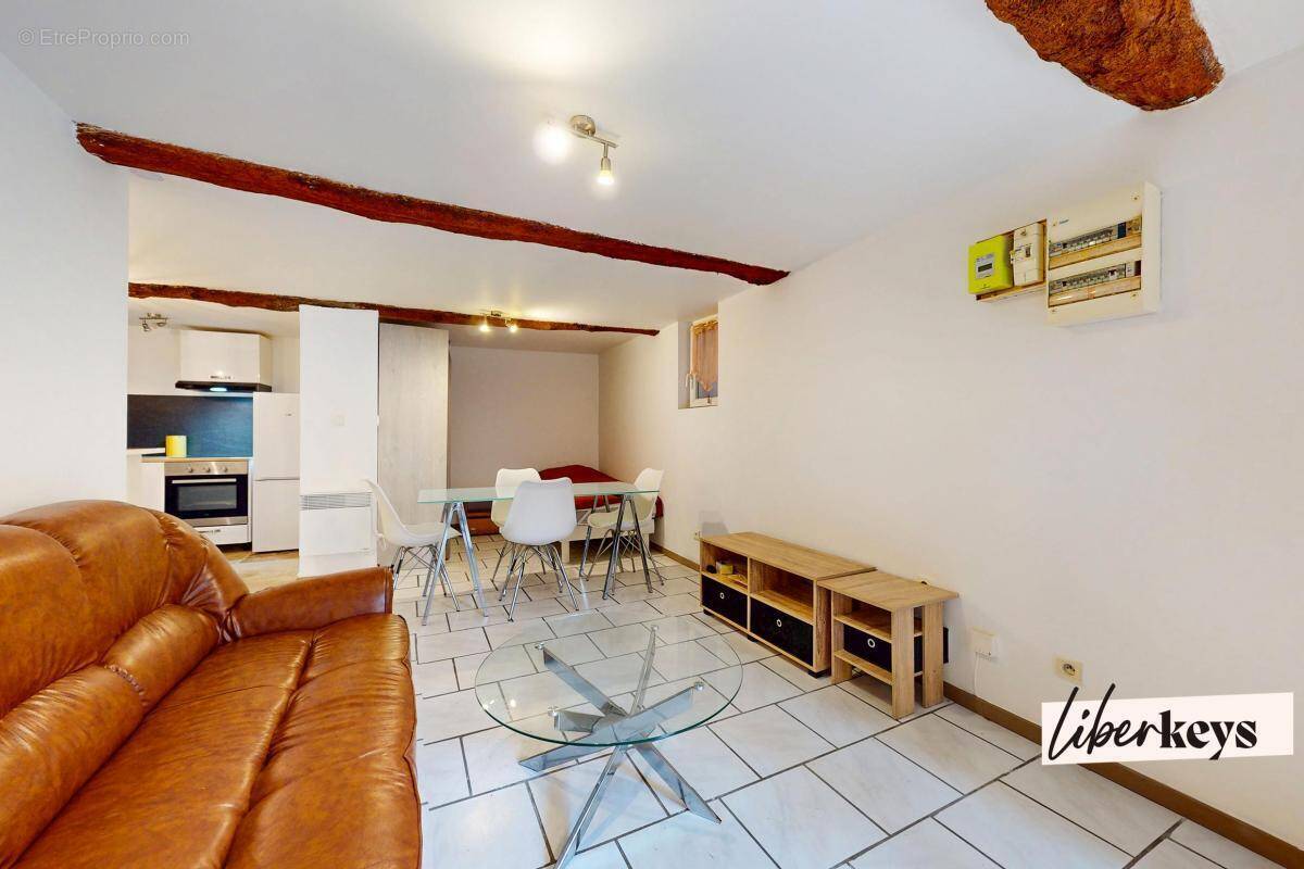 Appartement à SAINT-MAXIMIN-LA-SAINTE-BAUME