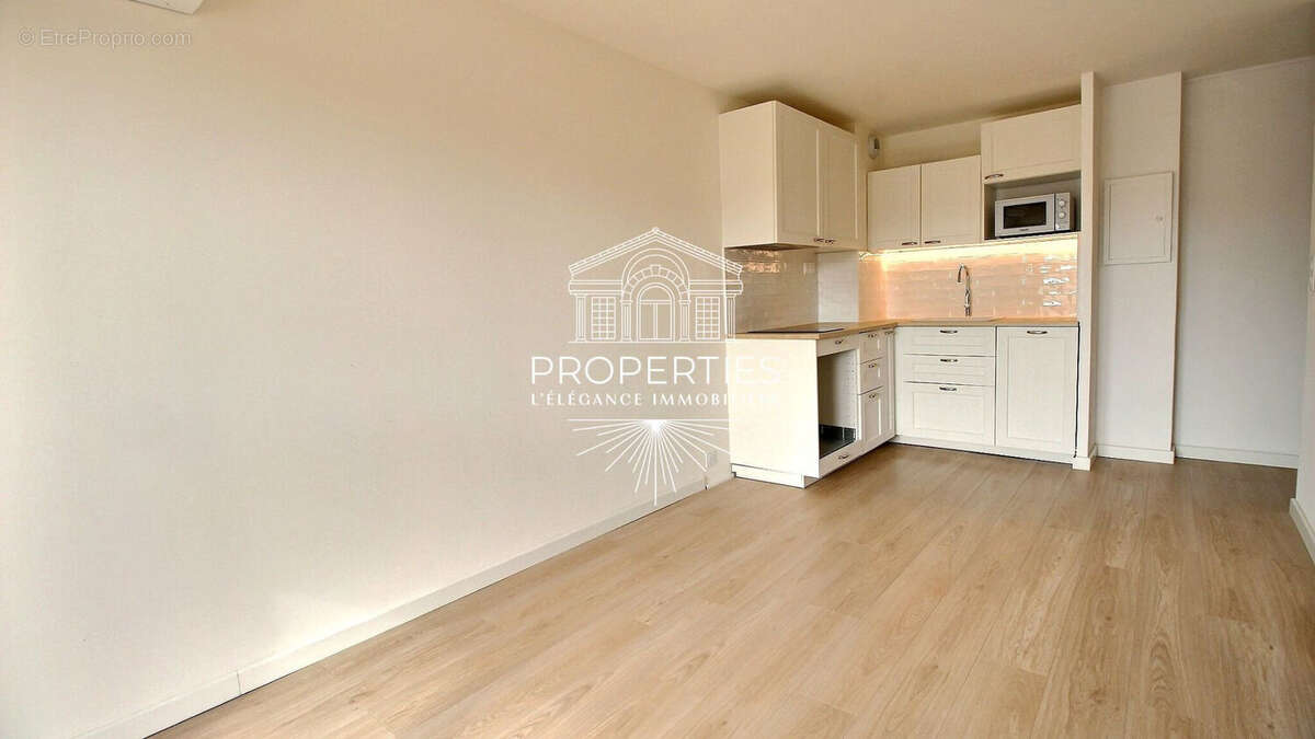 Appartement à CARQUEIRANNE