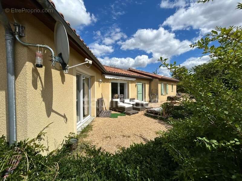 Maison à vendre 10 pièces VAUNAC (24)170m² sur 5160m² de terrain - photo 23