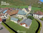 Découvrez cet ensemble immobilier situé sur la commune de Marlens - Maison à LATHUILE