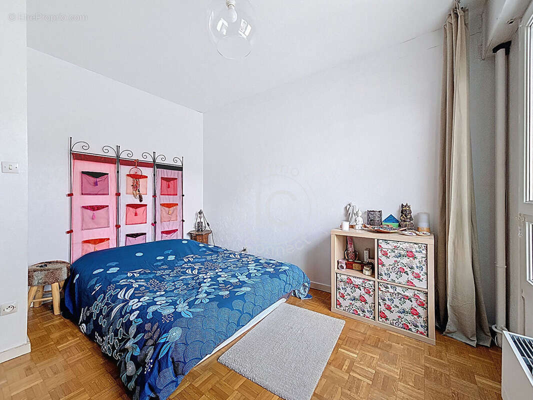 BAISSE DE PRIX - Appartement 76m²  4 pièces + cuisine - Secteur BELLEVUE - photo 7