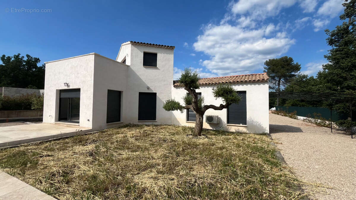 Maison à SAINT-MAXIMIN-LA-SAINTE-BAUME
