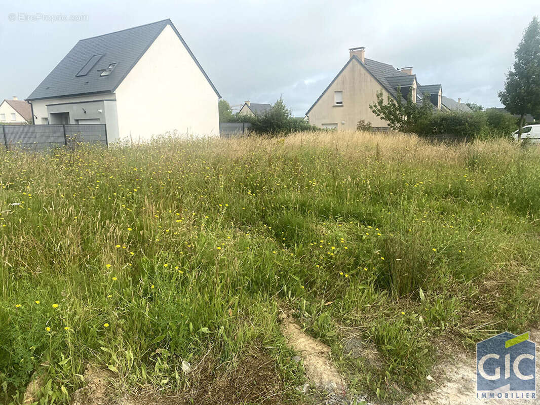 Terrain à BRETTEVILLE-SUR-ODON