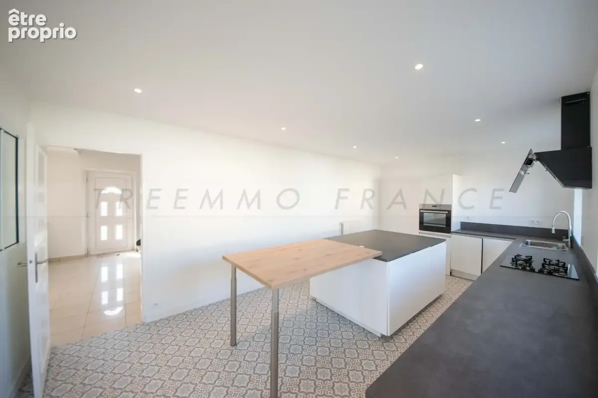 A vendre - landerneau - maison de 220 m2 - 7 chambres - terrain de 1028 m2 - 399900€ - photo 7