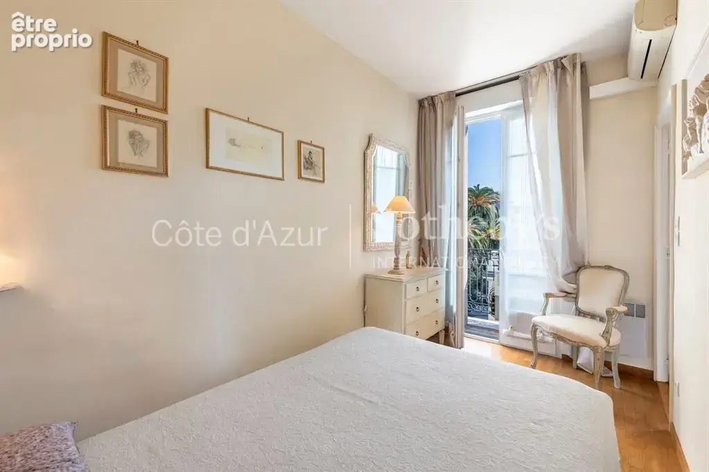 Nice Carré d’Or, appartement deux pièces face à un jardin historique - photo 9