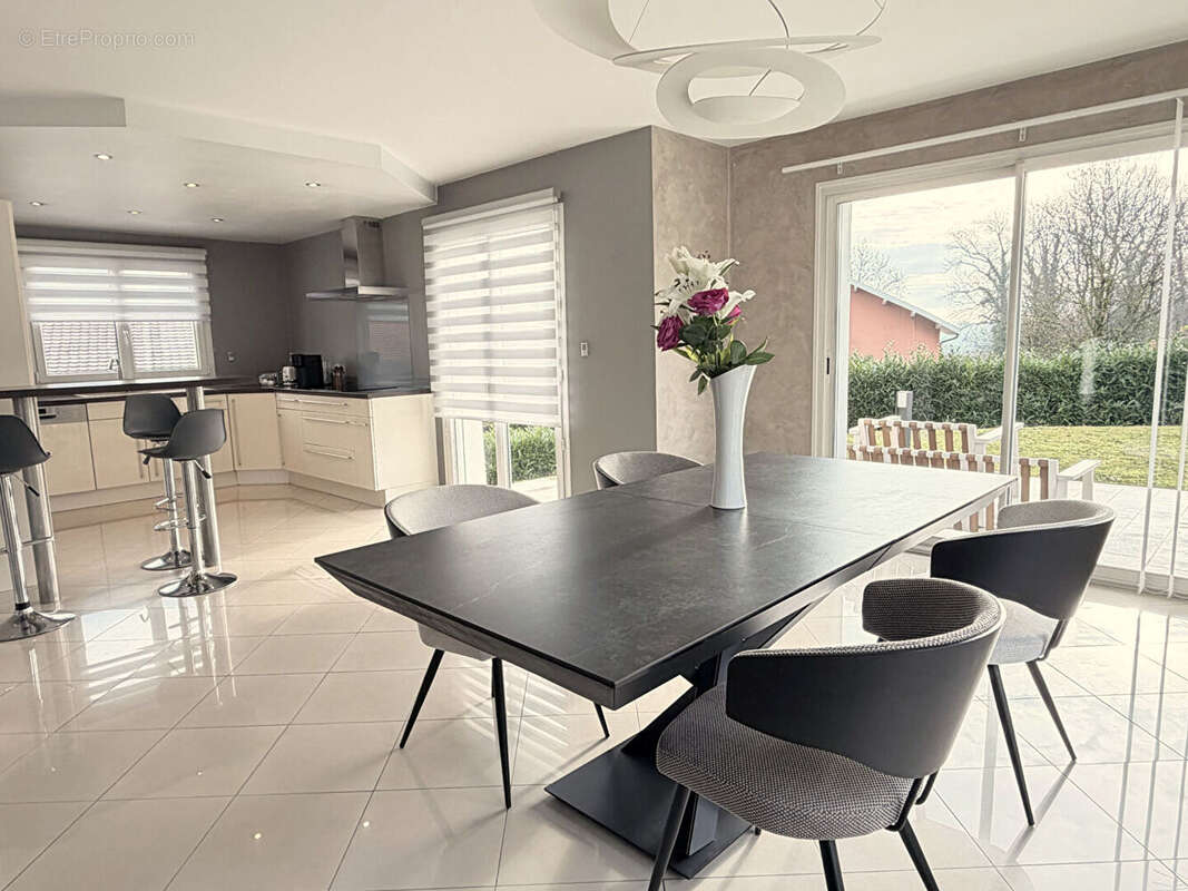 Maison à BELLEGARDE-SUR-VALSERINE