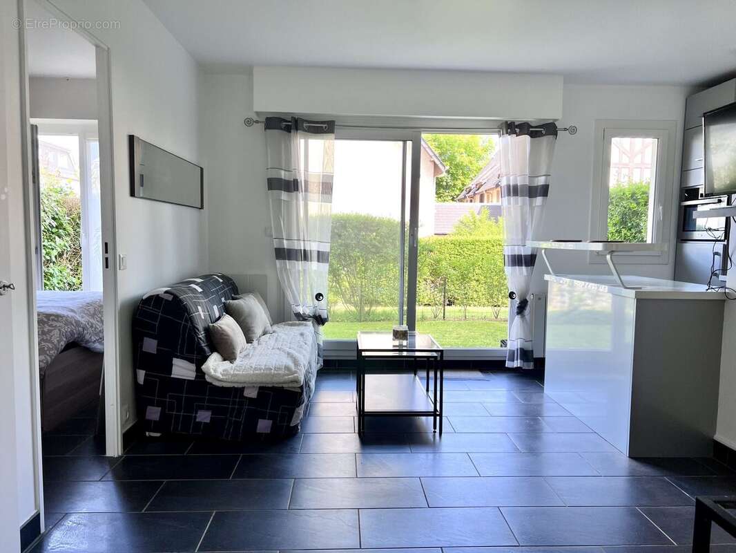 Appartement à BLONVILLE-SUR-MER