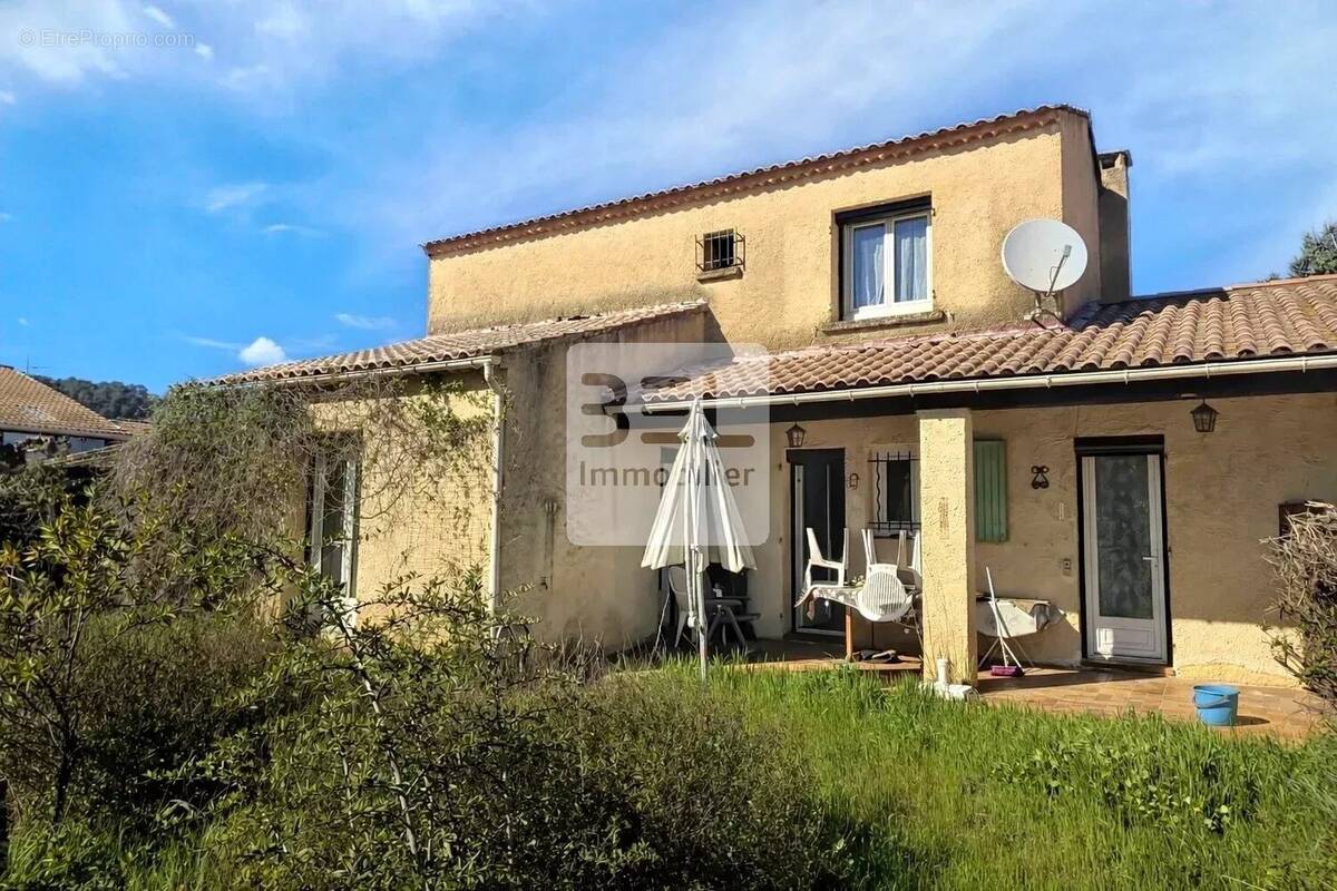 Maison à BAGNOLS-SUR-CEZE