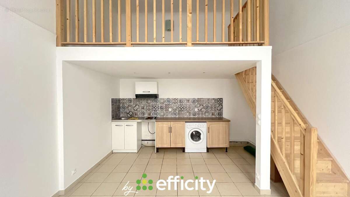 Appartement à MARSEILLE-3E