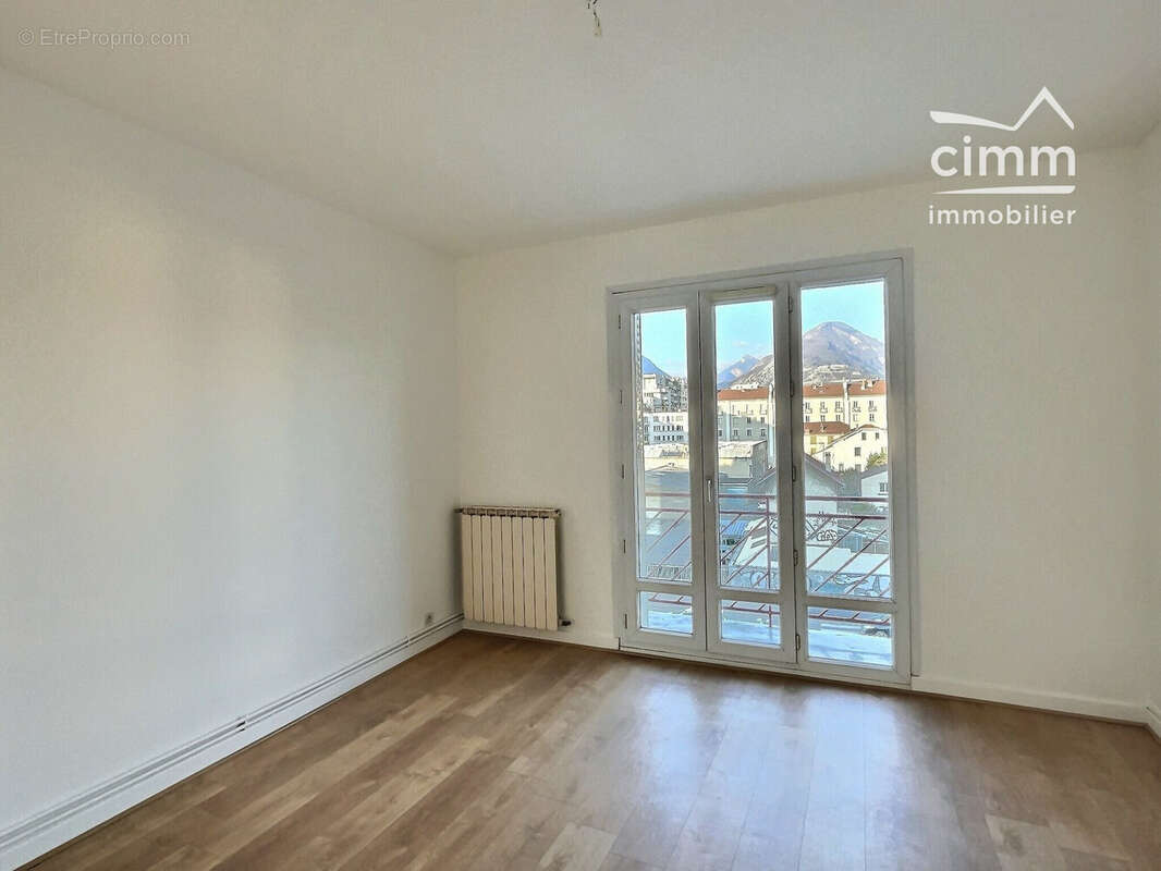 Appartement 62 m² à Grenoble  - photo 2