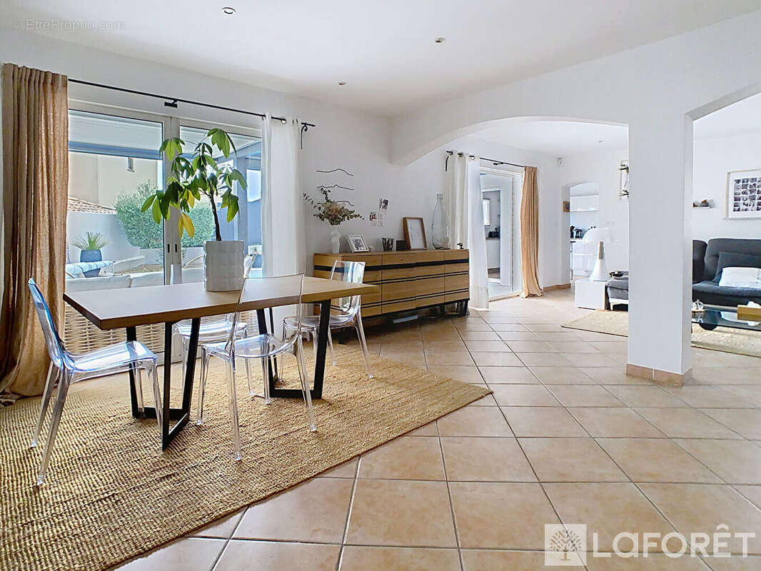 Maison à CARRY-LE-ROUET