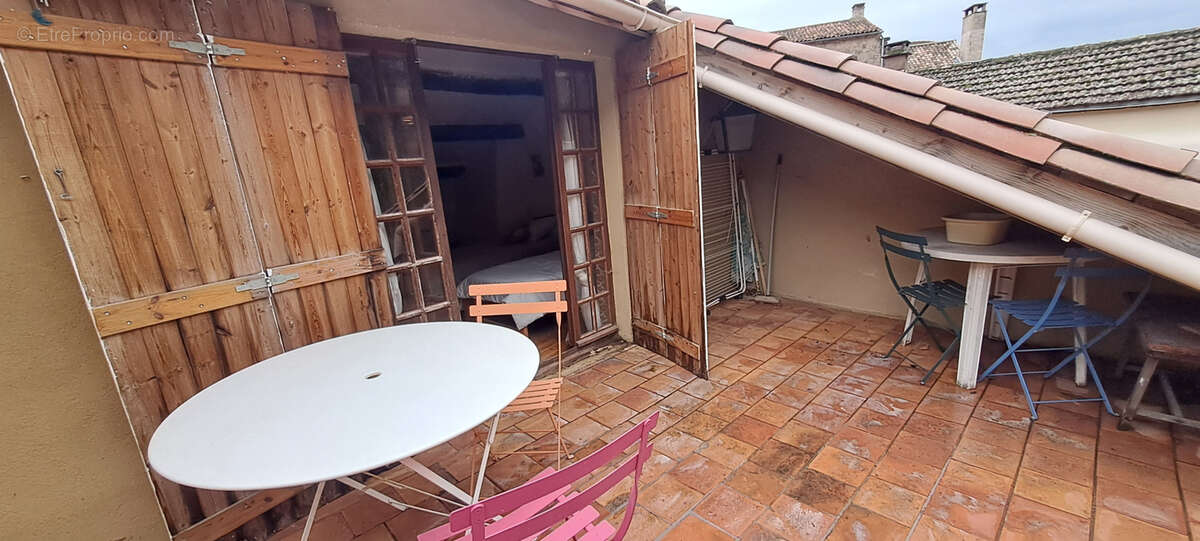 Maison à PEGAIROLLES-DE-L'ESCALETTE