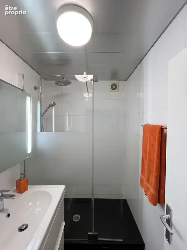 Aix en Provence. Proche centre ville et facultés Droit. Appartement 2 pièces de 42,60m2 avec ascenseur et park - photo 4