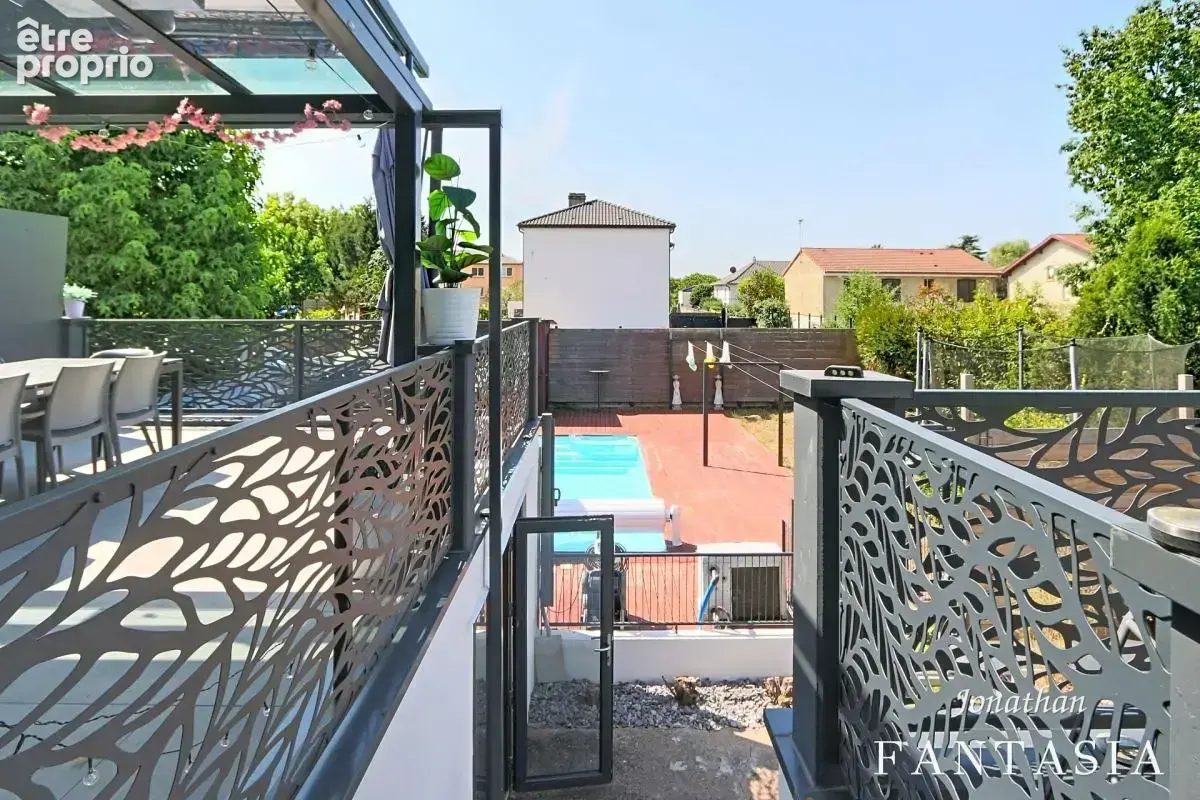 LA MAXE – Maison familiale de 230 m² au sol avec piscine chauffée et généreux espaces extérieurs - photo 21