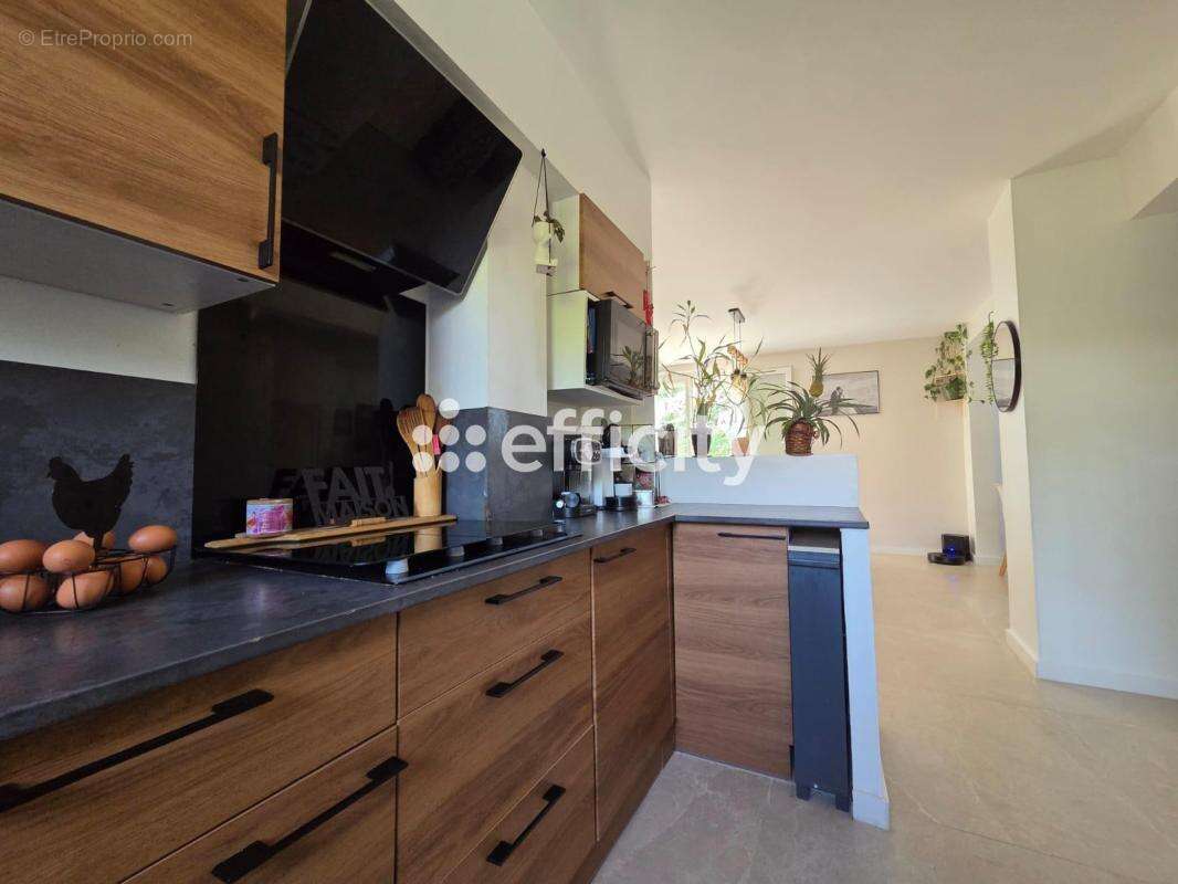 Appartement à SAINT-CYR-SUR-MER