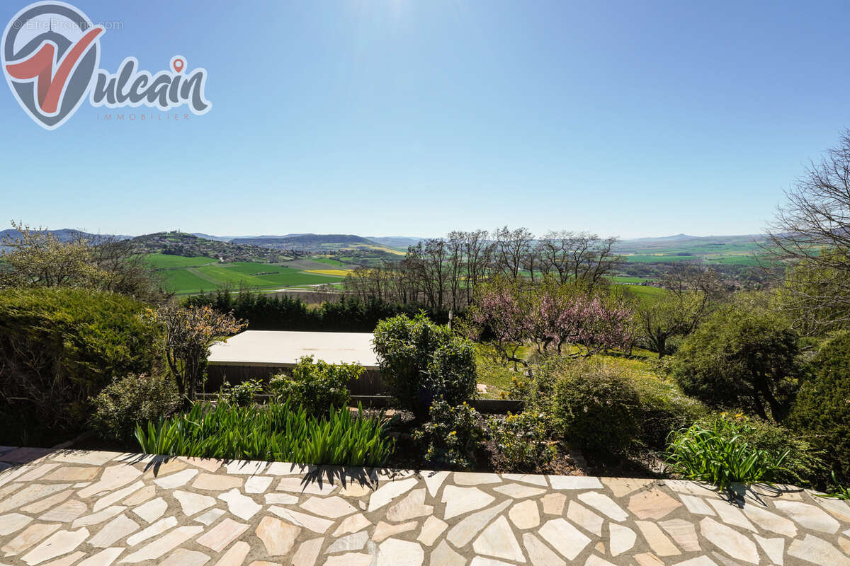 Maison à LE CREST