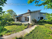 Maison à PAREMPUYRE