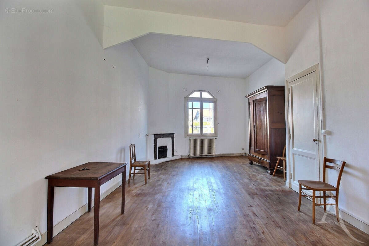 Maison en Pierre type échoppe double  95 m² Jardin - photo 5