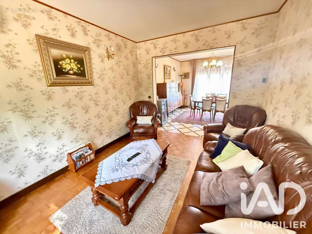 Maison 114 m² à Saint-Leu-La-Foret  - photo 6
