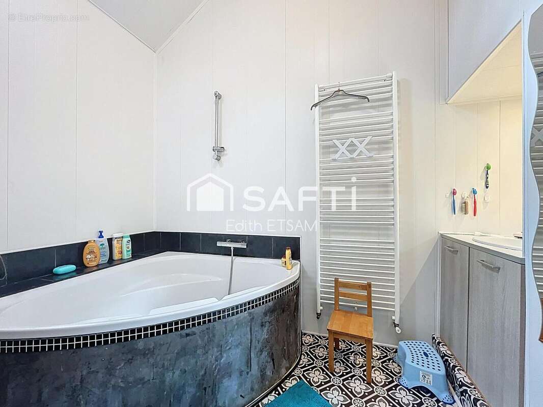 Photo 7 - Maison à SAINT-THOIS