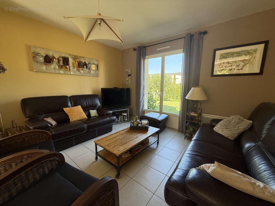 Maison à YVRE-L&#039;EVEQUE