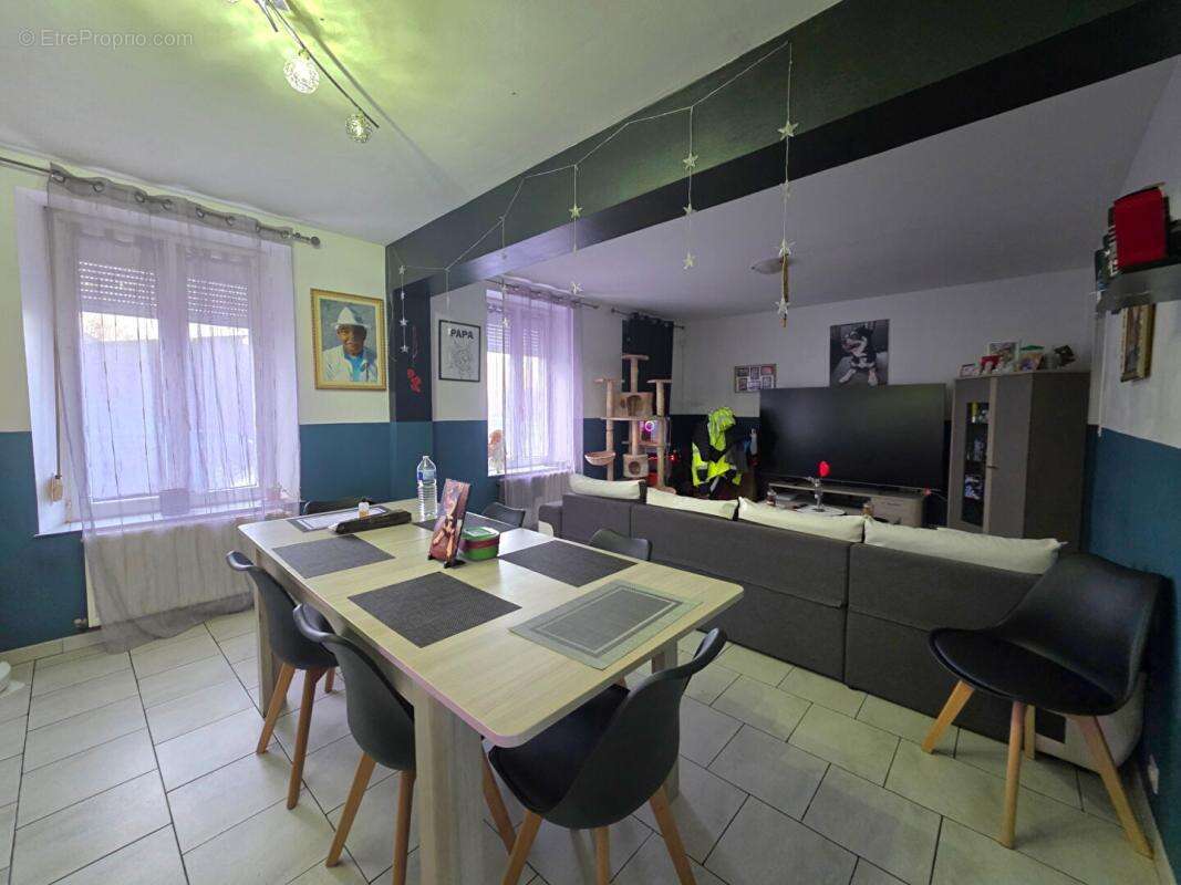 Maison à FOURMIES