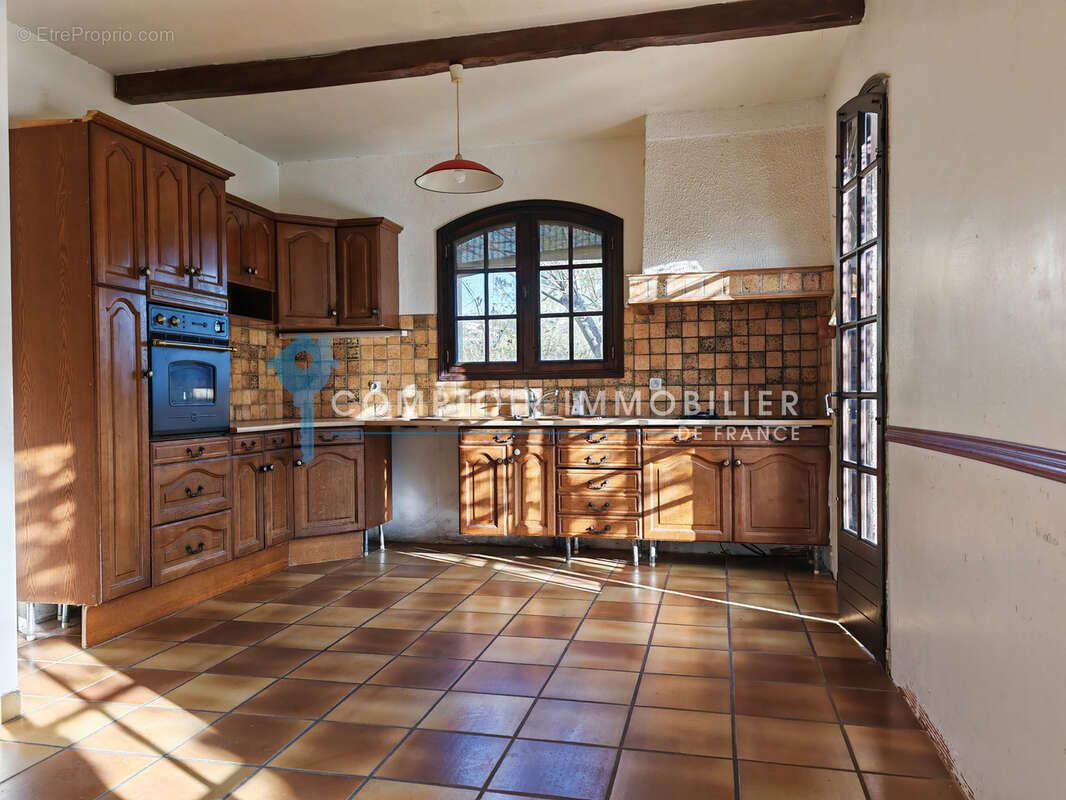 Dpt hérault à vendre saint martin de londres proche, villa f 6 sh 203 m2 terrain 1951 m2 - photo 3