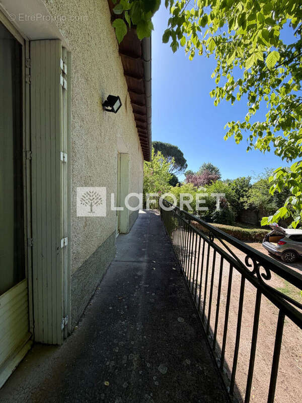 Maison Mercues 5 pièce(s) 131 m2 - photo 15