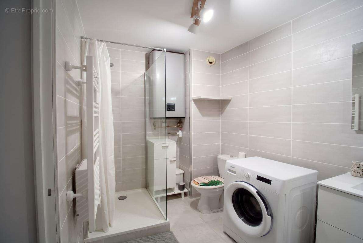 Appartement à SAINT-CYR-SUR-MER