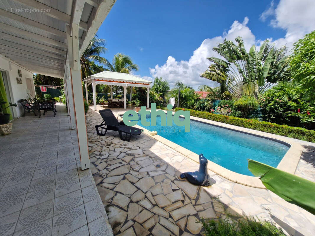 Maison à SAINT-FRANCOIS